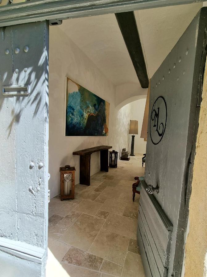 La Maison De Livia, Gite, Chambres Et Table D'Hotes Sauzet (Gard) Dış mekan fotoğraf