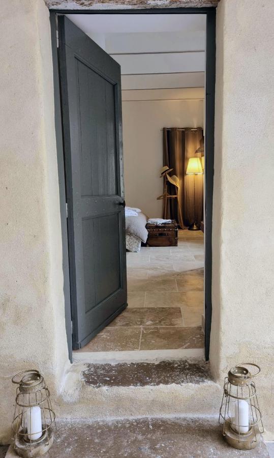 La Maison De Livia, Gite, Chambres Et Table D'Hotes Sauzet (Gard) Dış mekan fotoğraf